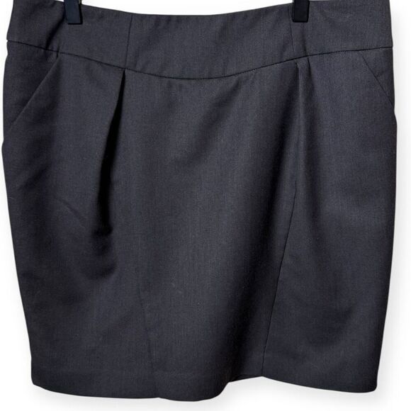 Kenneth Cole Dresses & Skirts - Kenneth Cole New York Pocketed Mini Skirt